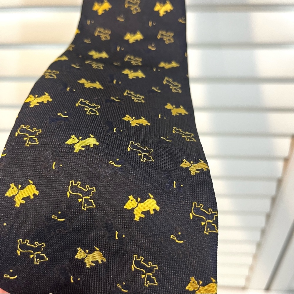 ITALIAN VINTAGE SILK MATISSE TERRIER TIE - Picture 2 of 7